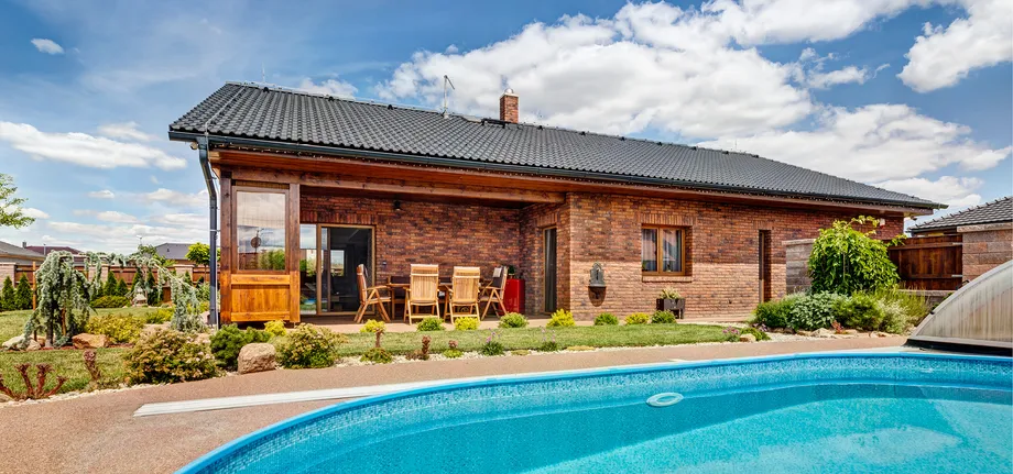 doplňková hydroizolační vrstva u střechy bungalovu| BRAMAC