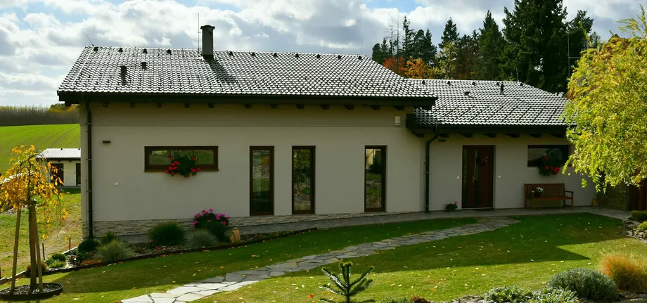 Průchody střechou