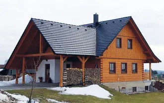 Betonové tašky roubenkám sluší