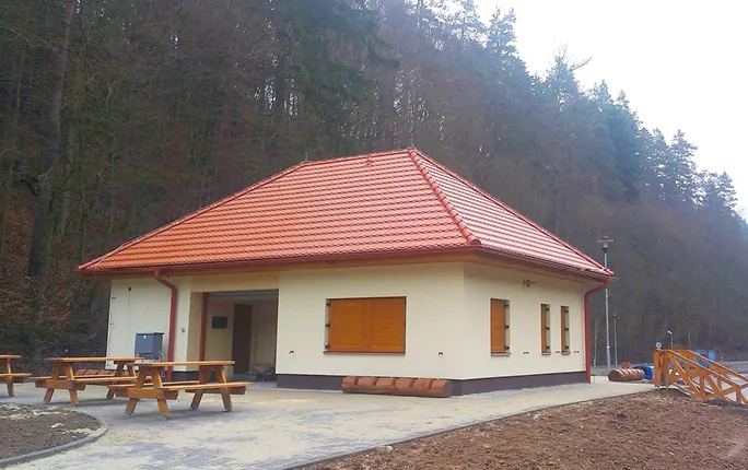 Výhody valbové střechy