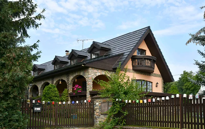 Povrchová úprava keramických tašek